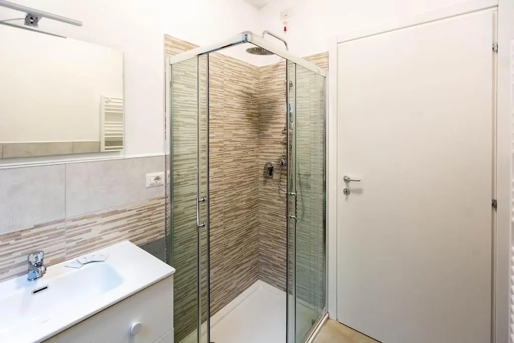 Apartment Paruta 65 - Teti Milan 0*,  Italy