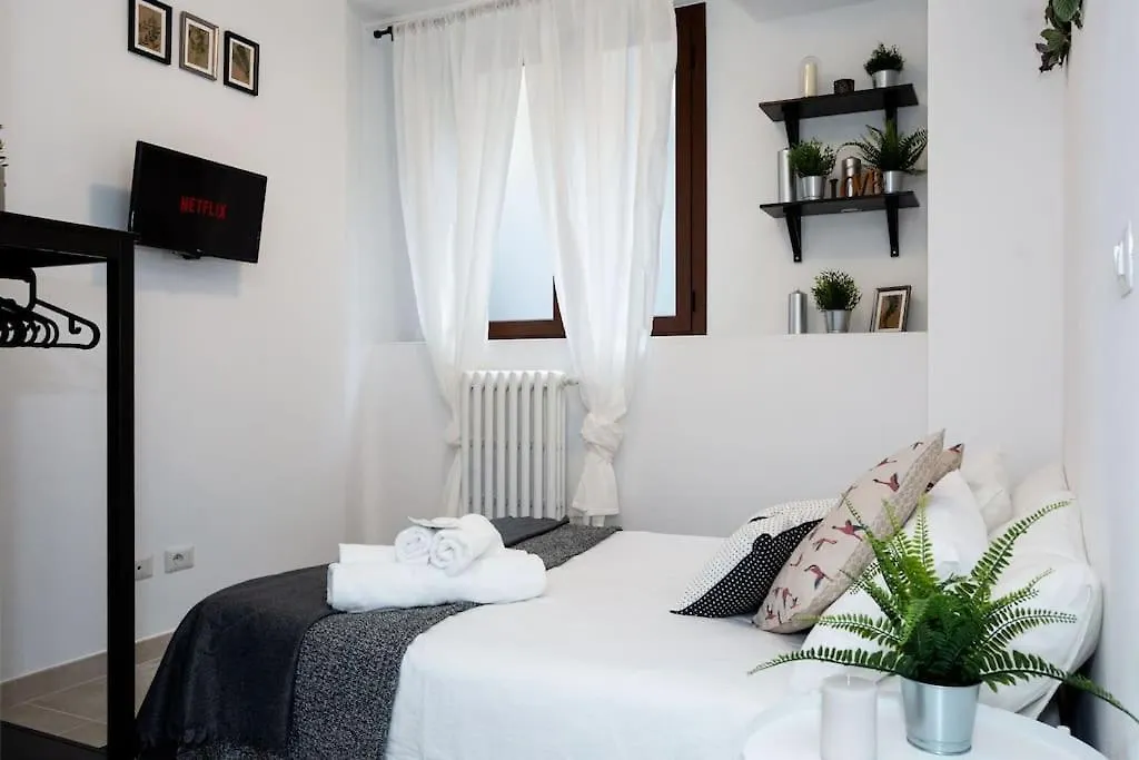 Apartment Paruta 65 - Teti Milan