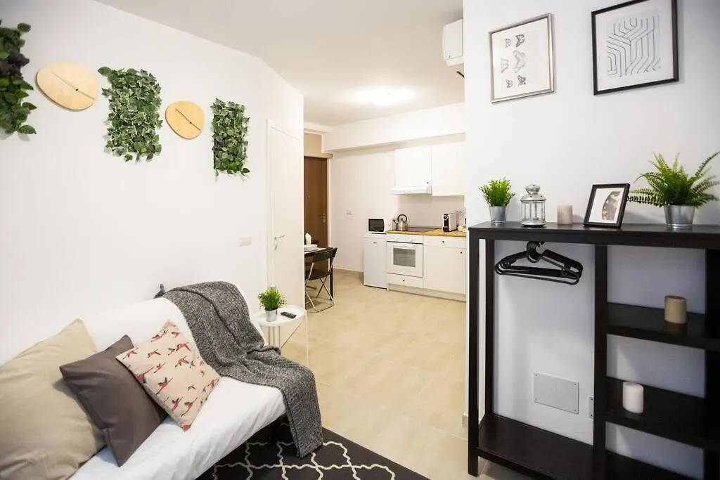 Apartment Paruta 65 - Teti Milan Italy